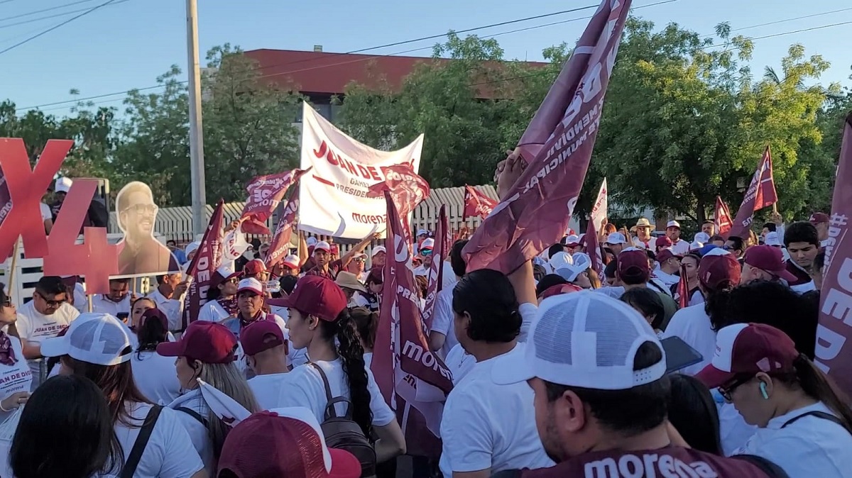 Viven una “guerra” democrática al exterior del debate de candidatos a la alcaldía de Culiacán
