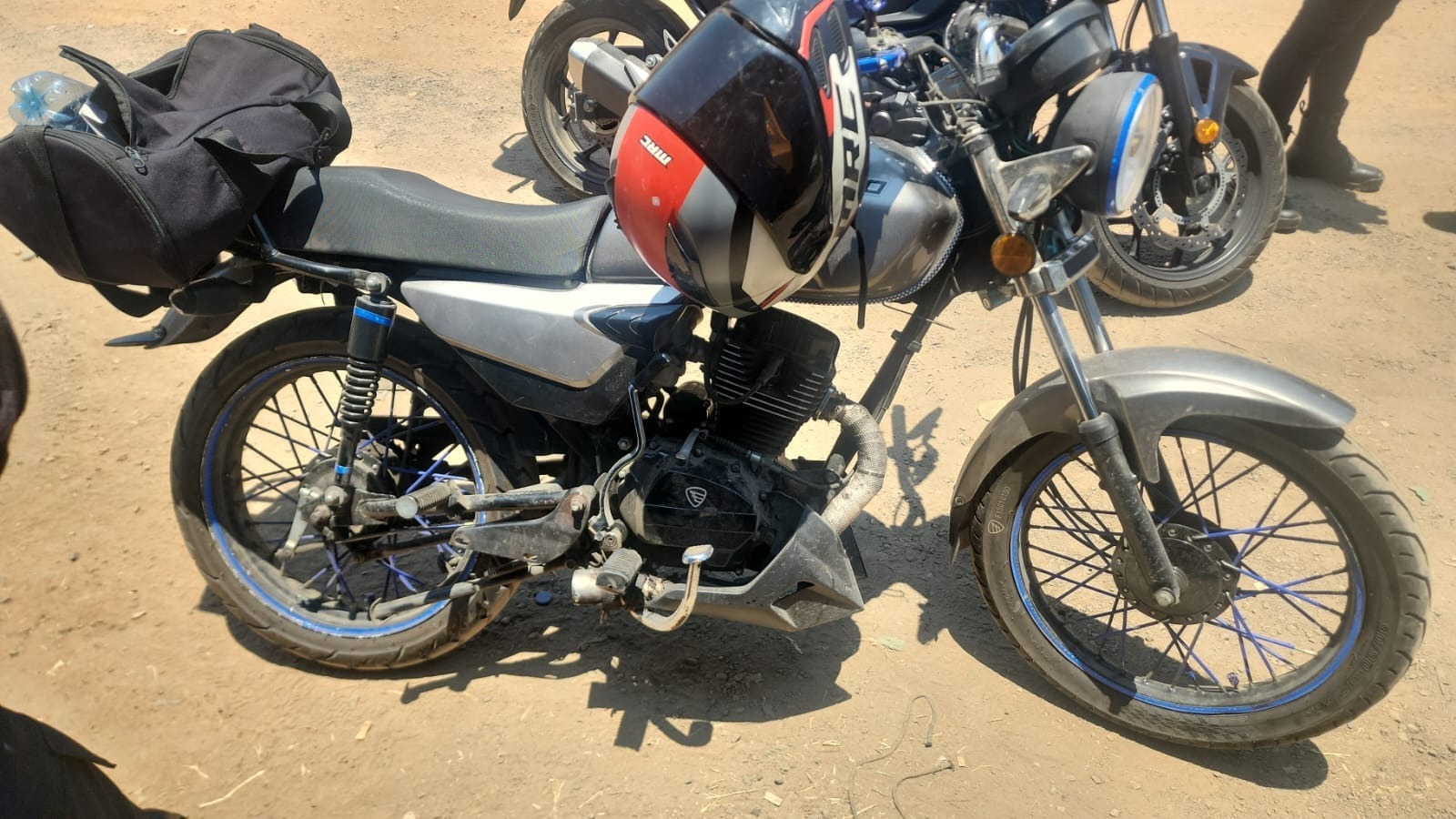 Detiene a un sujeto que circulaba en motocicleta con reporte de robo en Mazatlán