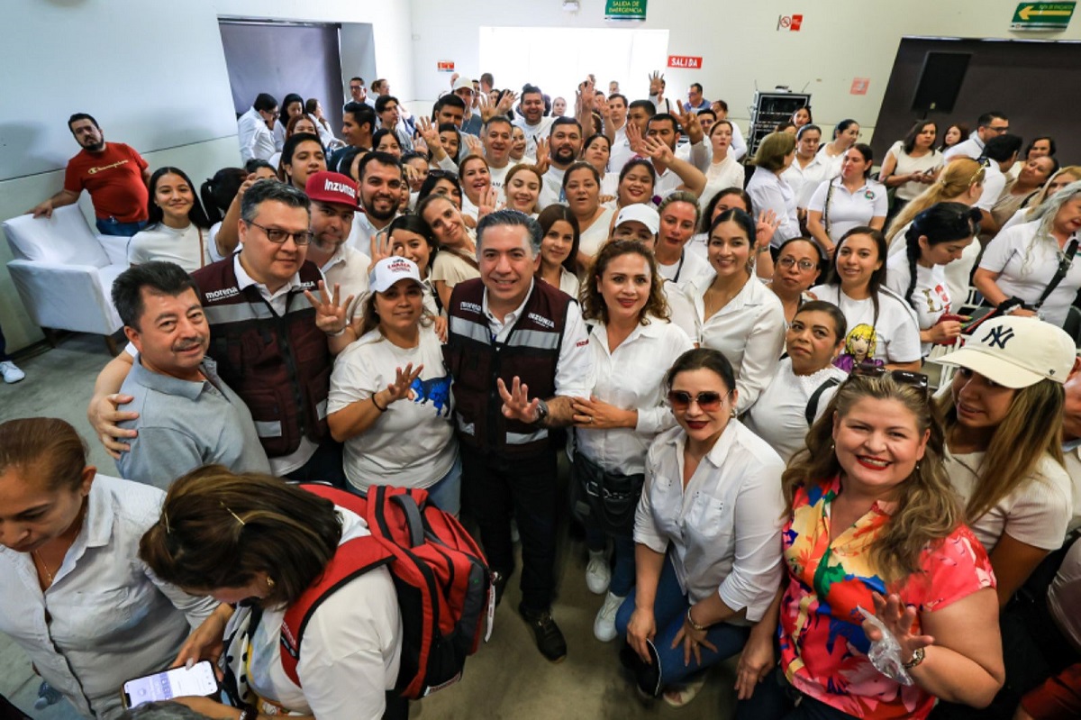 Enrique Inzunza e Imelda Castro escuchan demandas y plantean propuestas ante trabajadores de salud