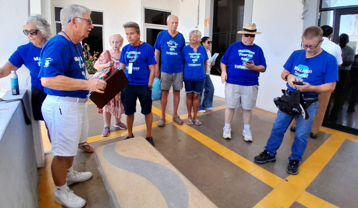 Voluntarios de Blue Line piden mejoras en Mazatlán para atraer al turismo que llega en cruceros