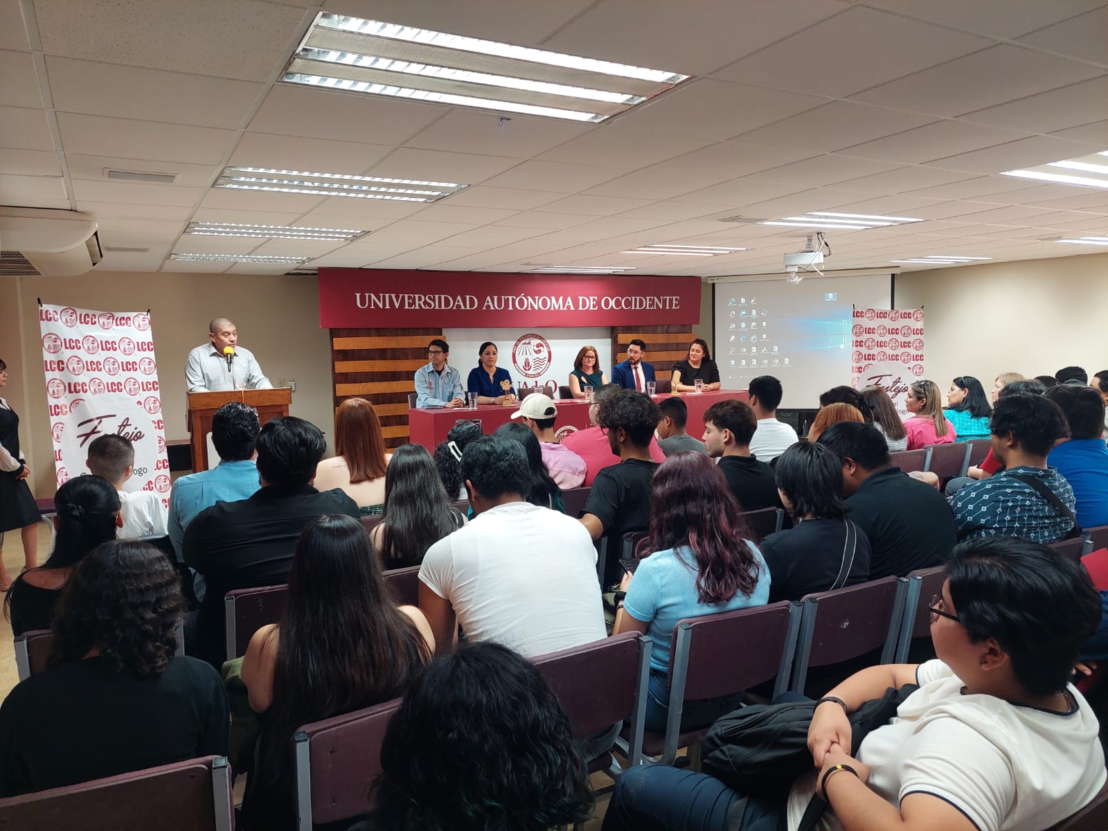 Festeja UAdeO Día del Comunicólogo con  jornadas de conferencias y talleres