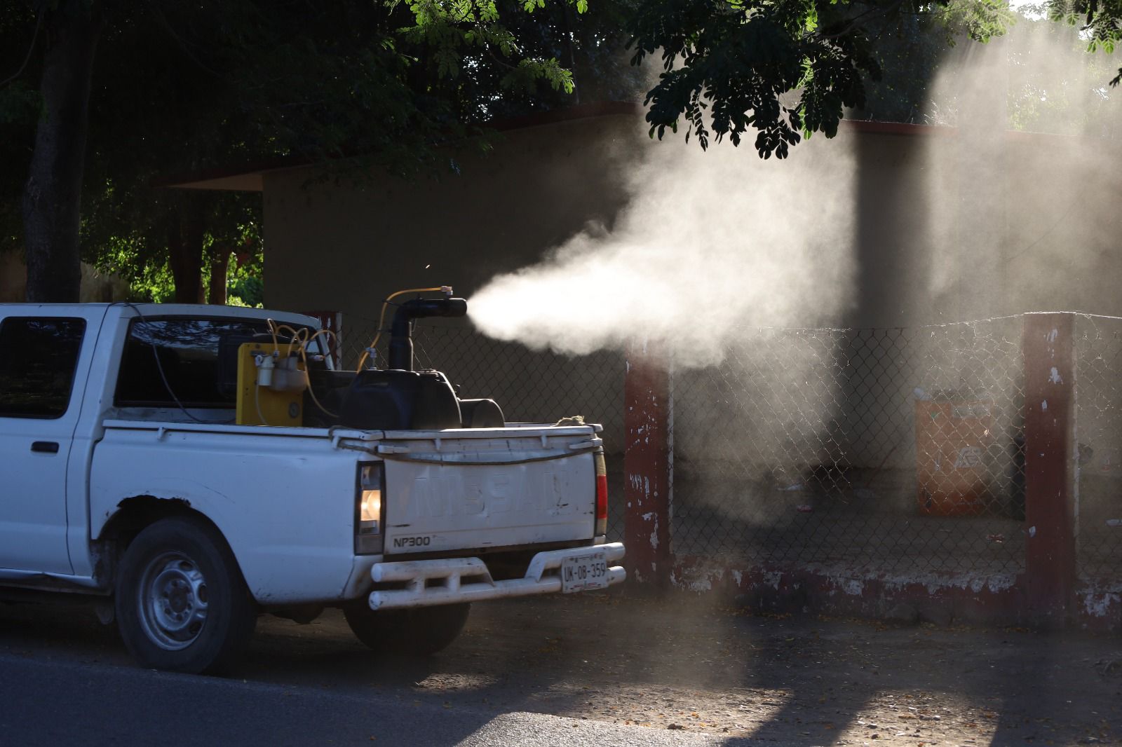 Impulsa el Gobierno de Navolato el programa de descacharrización y fumigación contra el dengue