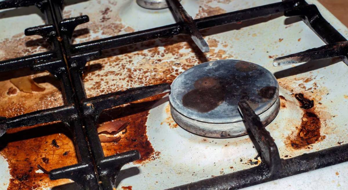 Mantén tu cocina limpia y reluciente; evita la acumulación de grasa en tu estufa con estos consejos