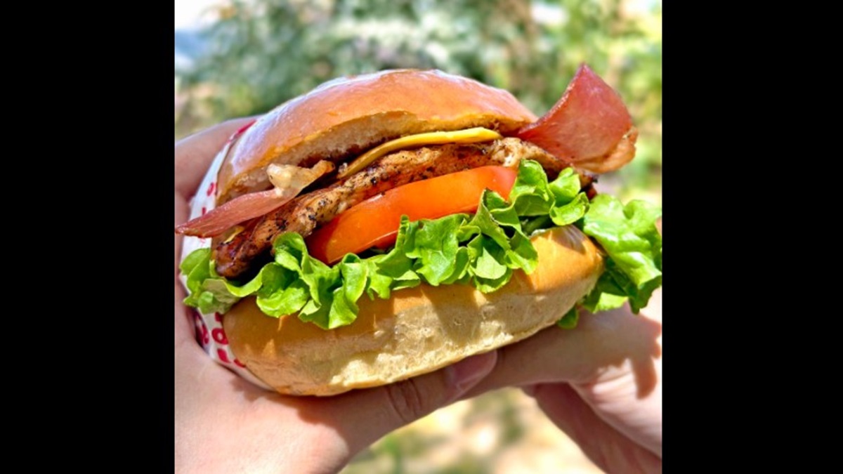 Dixi Chicken pone hamburguesas a $1 peso desde HOY; checa la promo