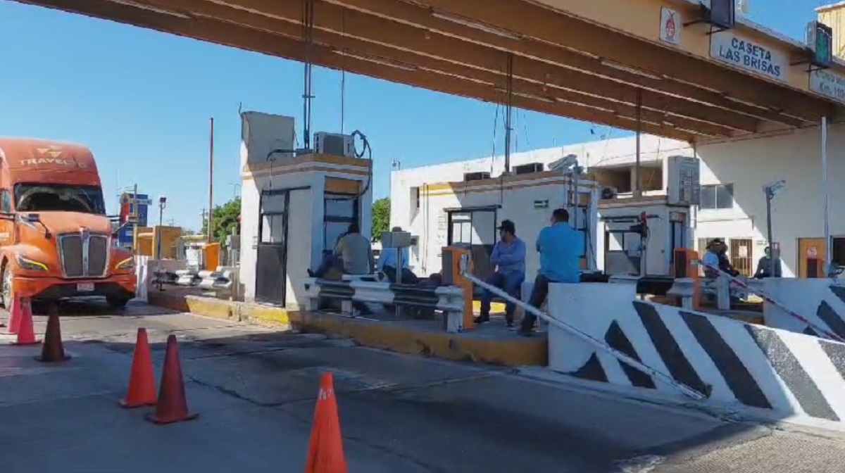 Productores liberan plumas de la caseta Las Brisas, en Alhuey: otra medida más en exigencia al precio justo del maíz