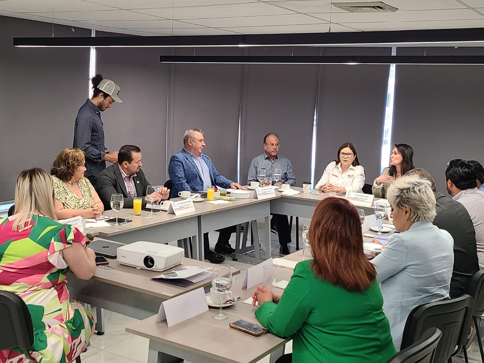 Sostiene Imelda Castro, candidata de Morena al Senado, reunión con cúpula empresarial