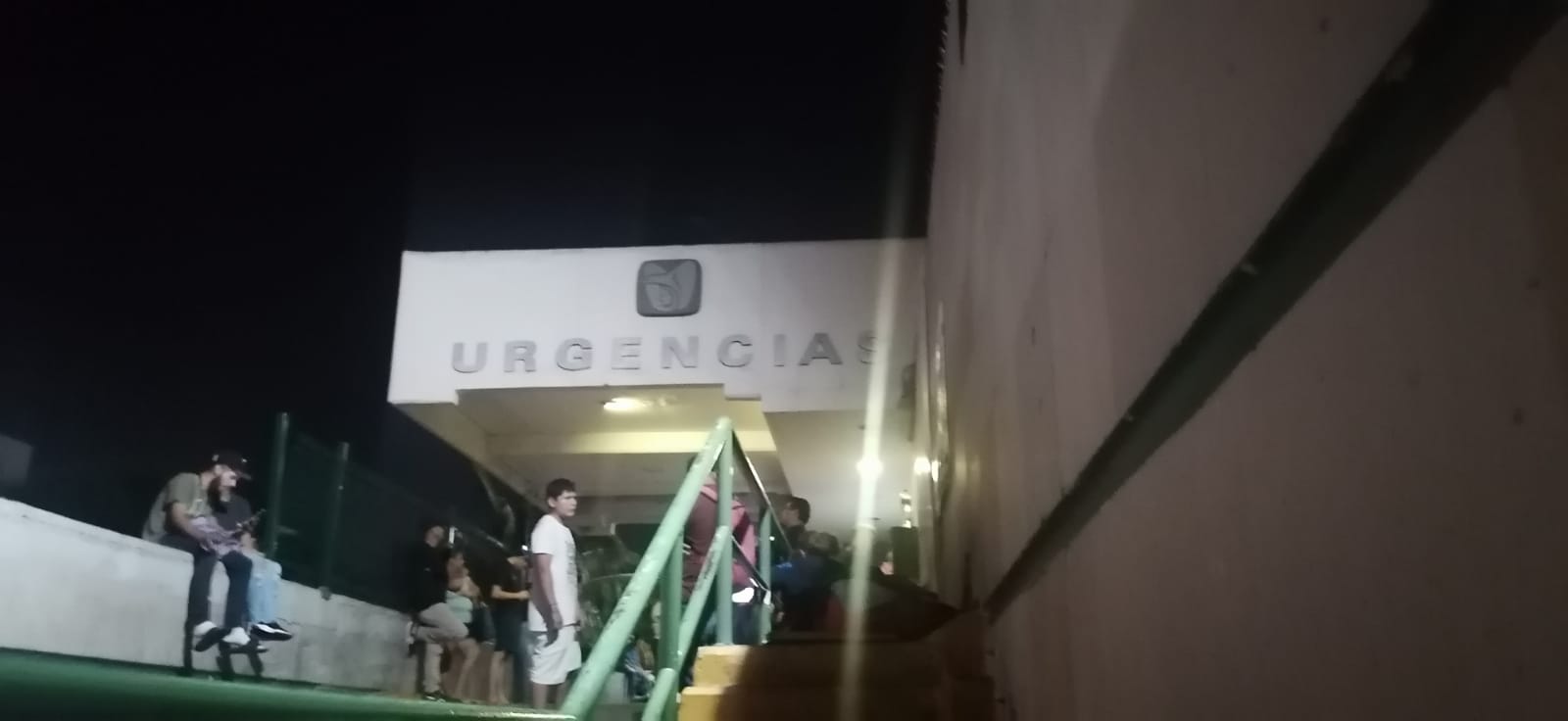 Se va la luz en el IMSS de Mazatlán y trabajan con planta eléctrica