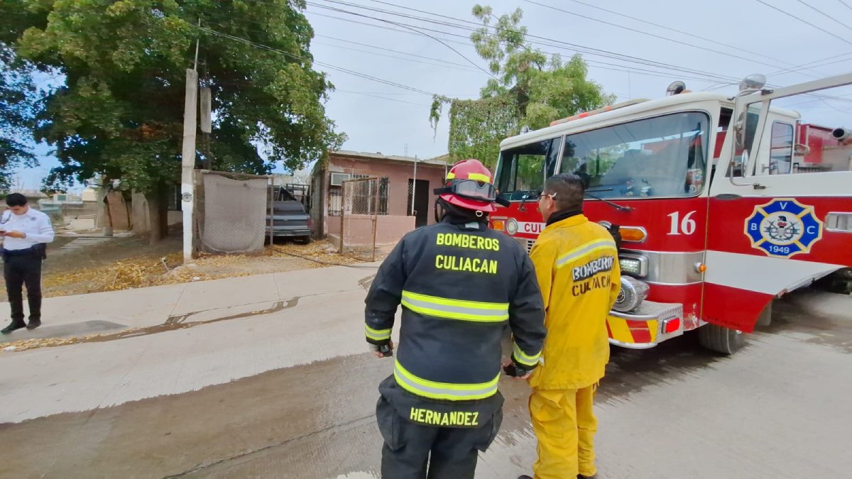 Incendio arrasa con vivienda en la Buenos Aires de Culiacán