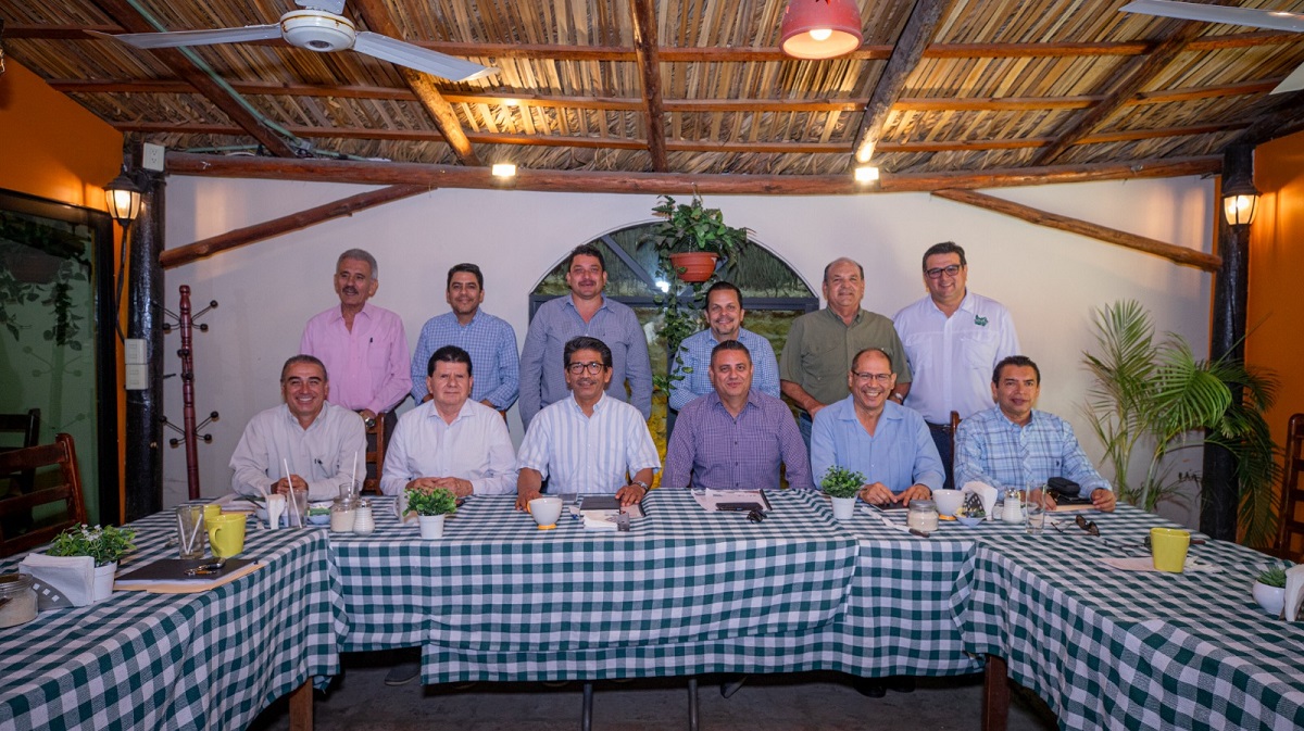 ¡Tocarán juntos la puerta! Intercamaral y autoridades gestionarán nueva clínica del IMSS en Guasave