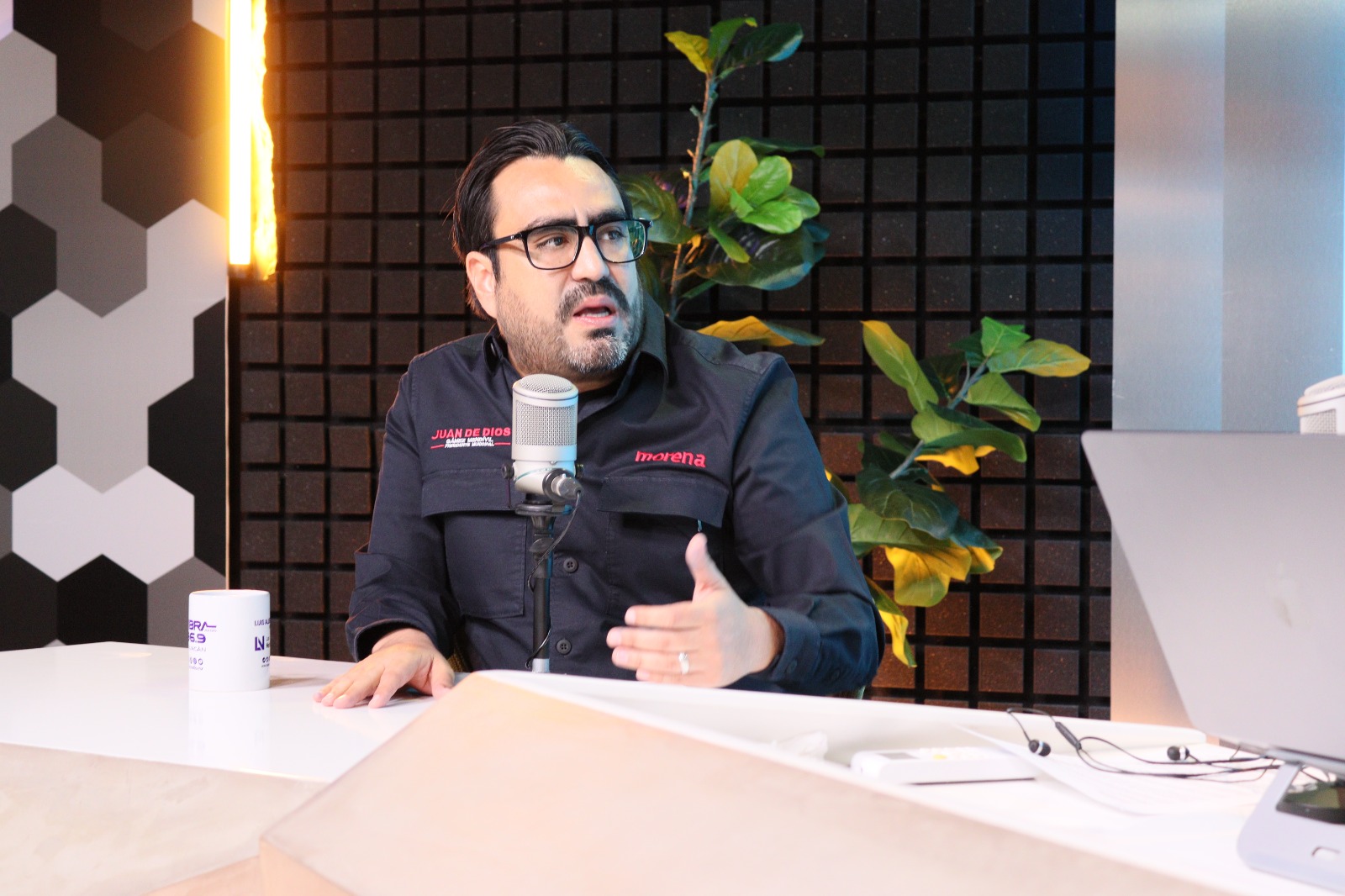 “La gente nos sigue viendo como si fuéramos gobierno”: Juan de Dios Gámez