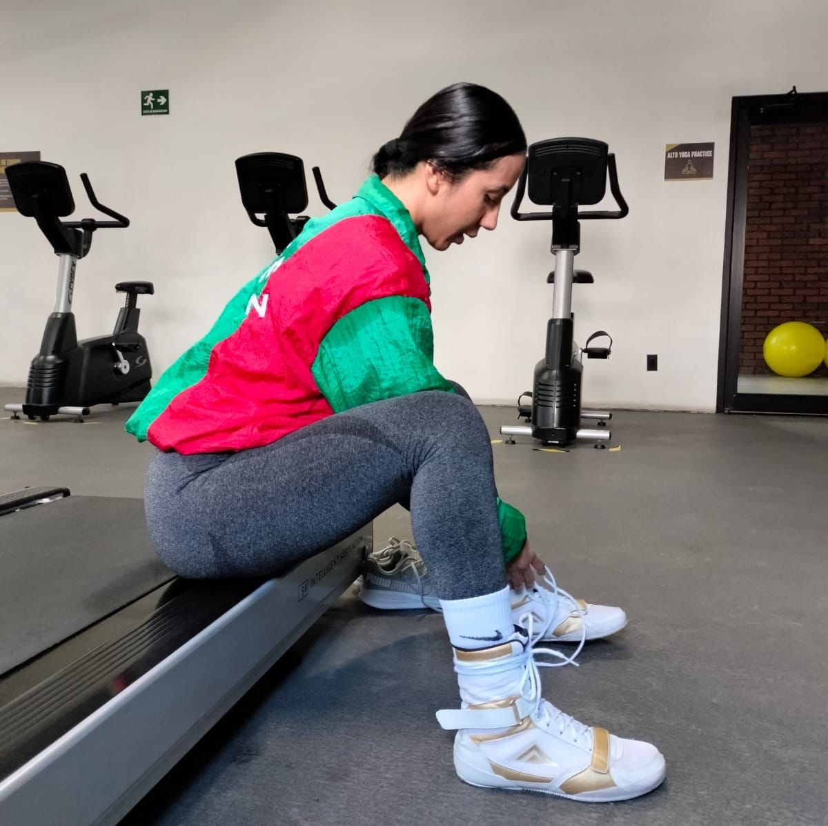 Karen Rubio mantiene su preparación rumbo a la función “La Leyenda Continúa” en Tijuana