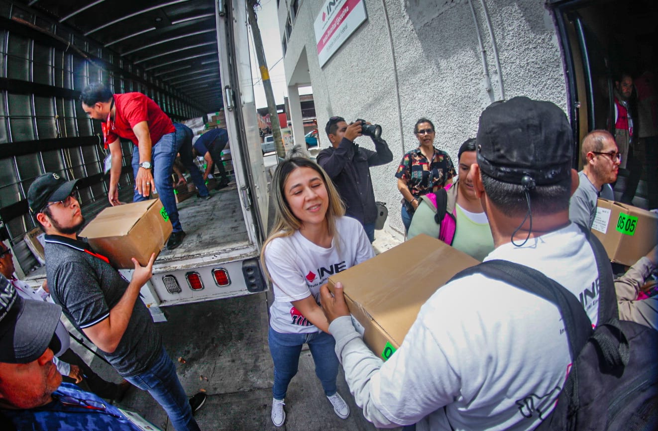 Llegan paquetes electorales a Culiacán