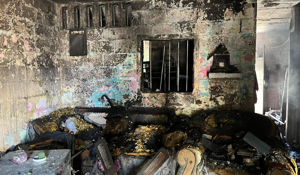 Lo perdieron todo: Marisol y su hija piden apoyo tras incendio que acabó con su hogar en la Libertad, en Culiacán