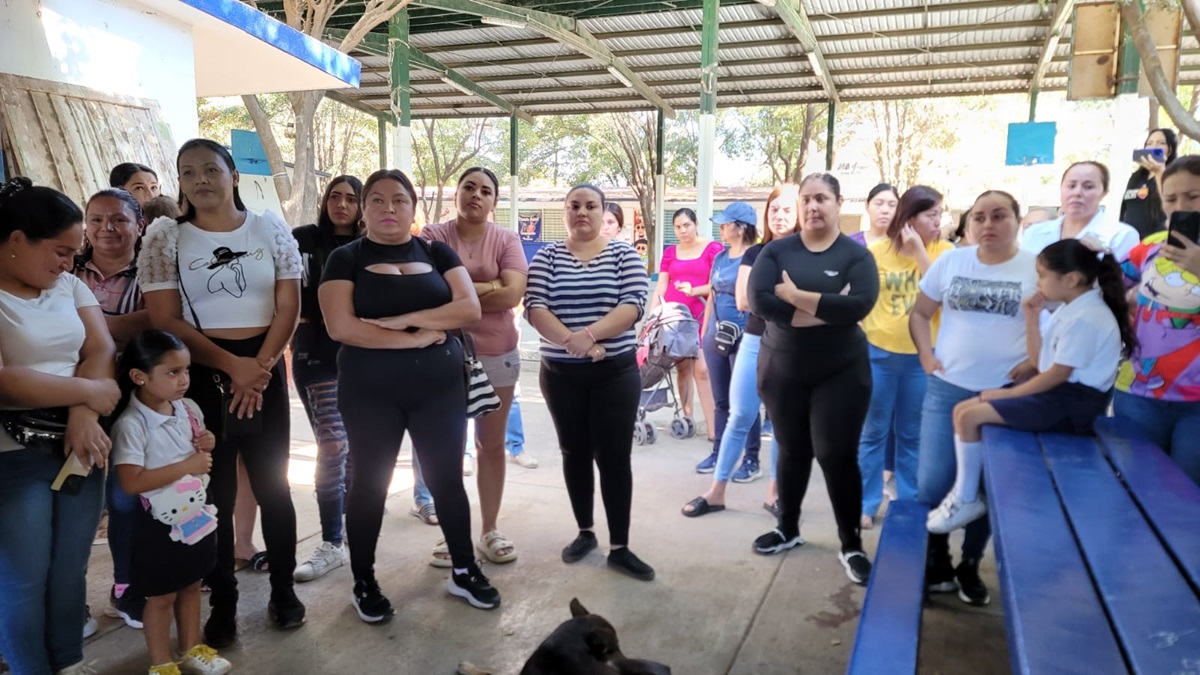 Madres de familia denuncian bullying y malos manejos en primaria de Culiacán