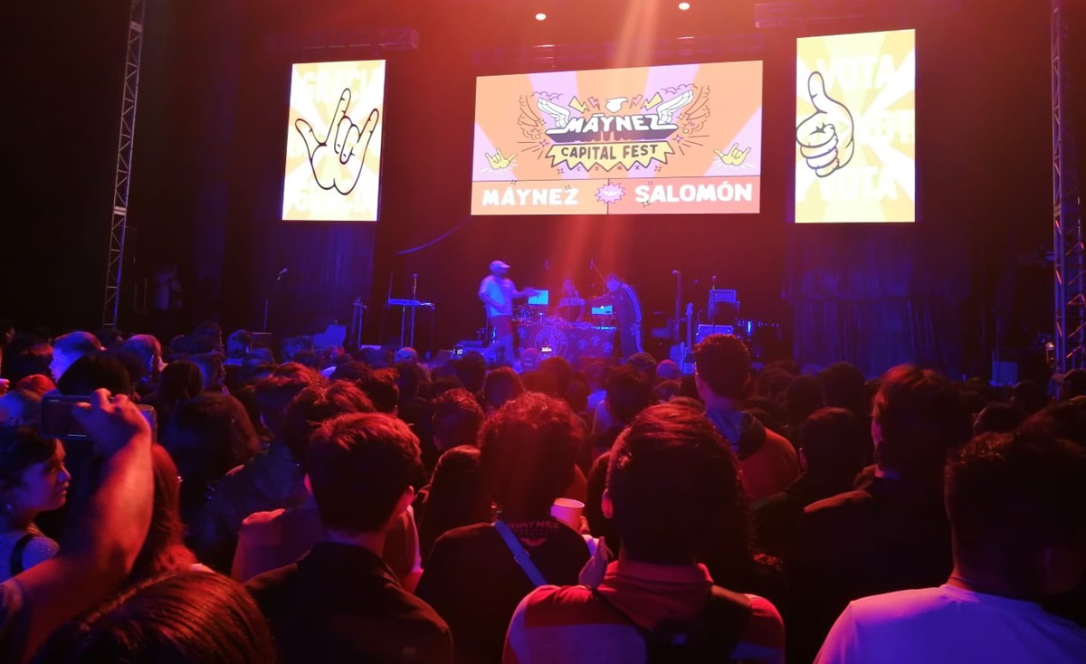 Video: Jóvenes disfrutan música y mariguana en el ‘Máynez Capital Fest’