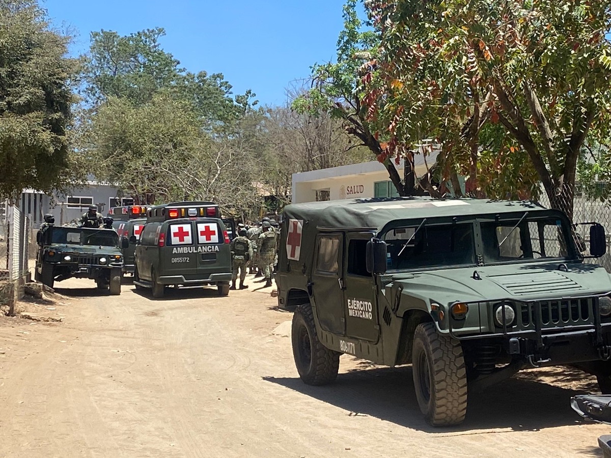 Son 9 militares heridos en explosión de narcolaboratorio en Culiacán; así fue el traslado por aire (video)