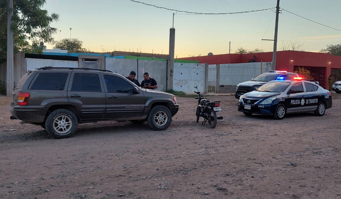 Menor en motocicleta se pasa un alto en Guasave y termina lesionado al ser arrollado por conductora