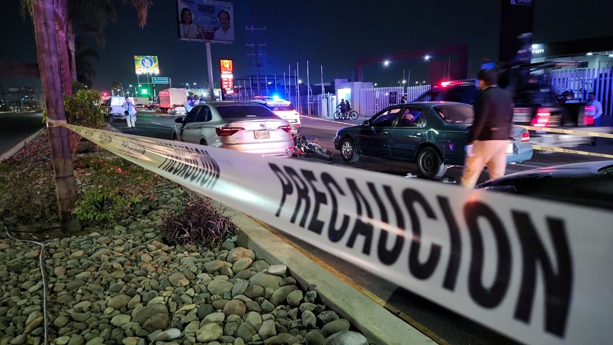 Un muerto y un herido de gravedad deja accidente de moto, en Culiacán
