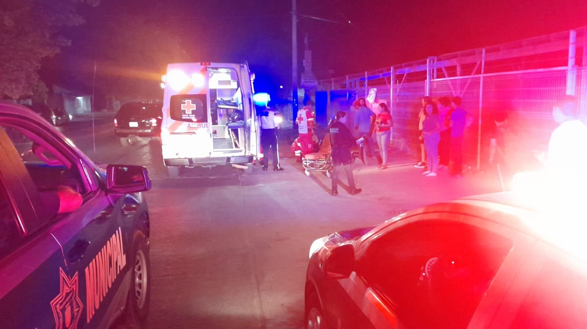 Delfina resultó lesionada al ser atropellada por una moto en Guasave