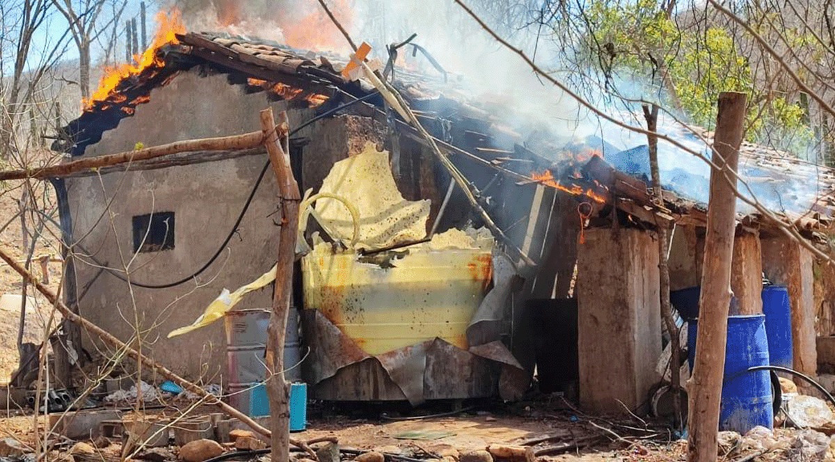 ‘Revienta’ Marina 8 narcolaboratorios en diferentes poblados de Sinaloa ¿qué encontraron?
