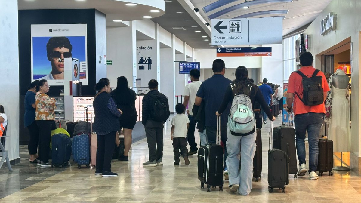 Durante la madrugada, las condiciones climatológicas afectaron salida de vuelos en aeropuerto de Mazatlán