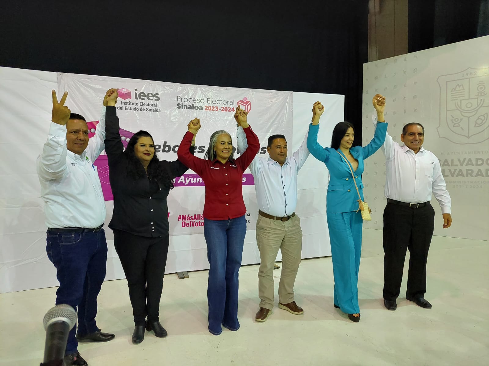 Entre pequeños ataques y propuestas realizan primer debate a la alcaldía de Salvador Alvarado