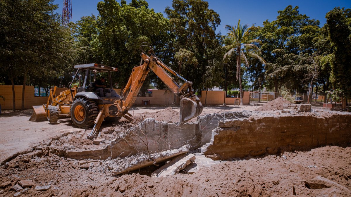 ¿Adiós al carrusel del parque Villafañe? En Guasave comienza remodelación de área de juegos