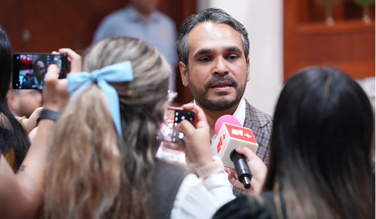 Sergio Mario Arredondo presenta iniciativa de reforma y adiciones a la Ley Orgánica de la UAS