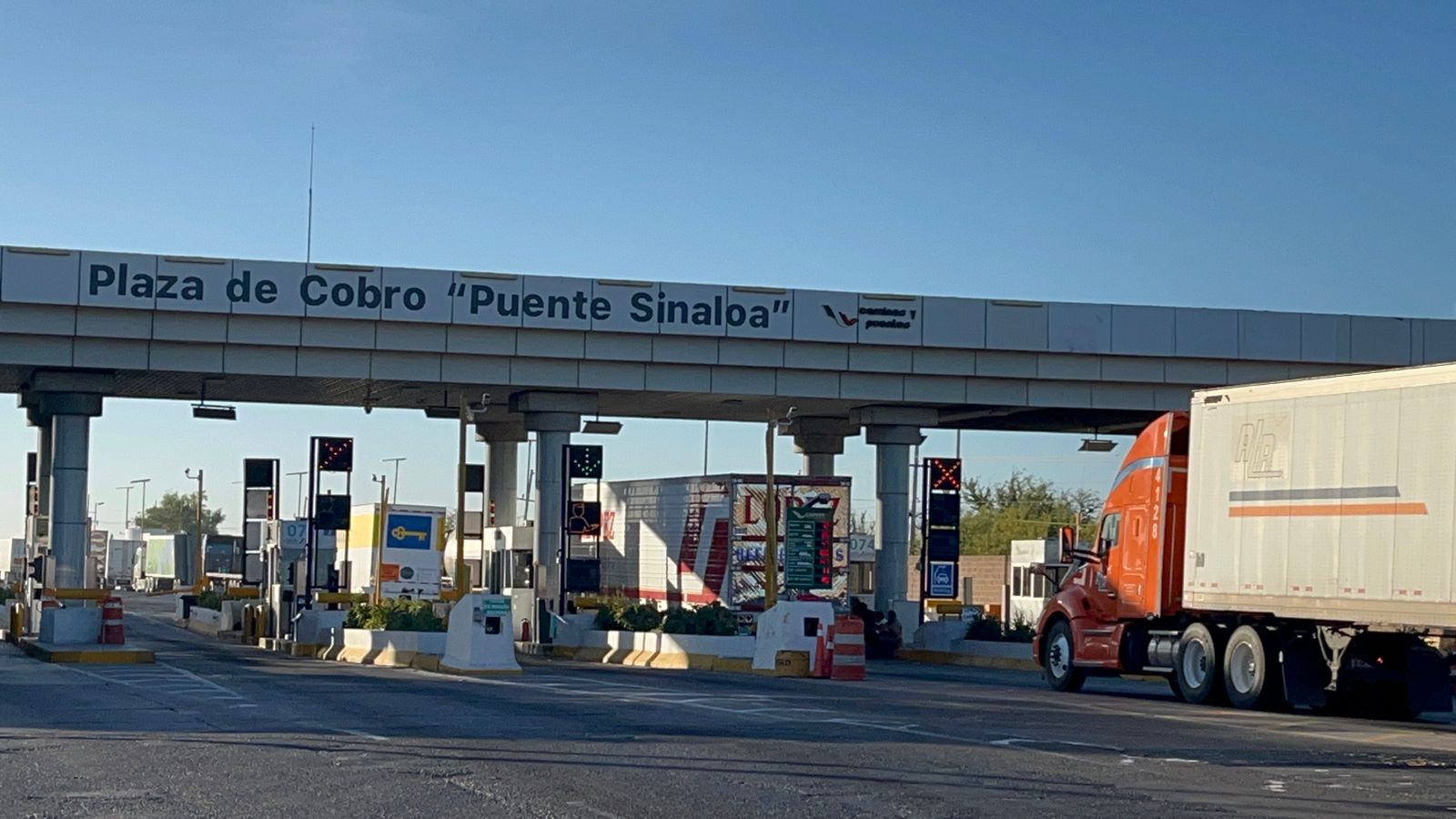 “Con sentimientos encontrados”; productores de Guasave dudaban en retirarse de la caseta de Cuatro Caminos