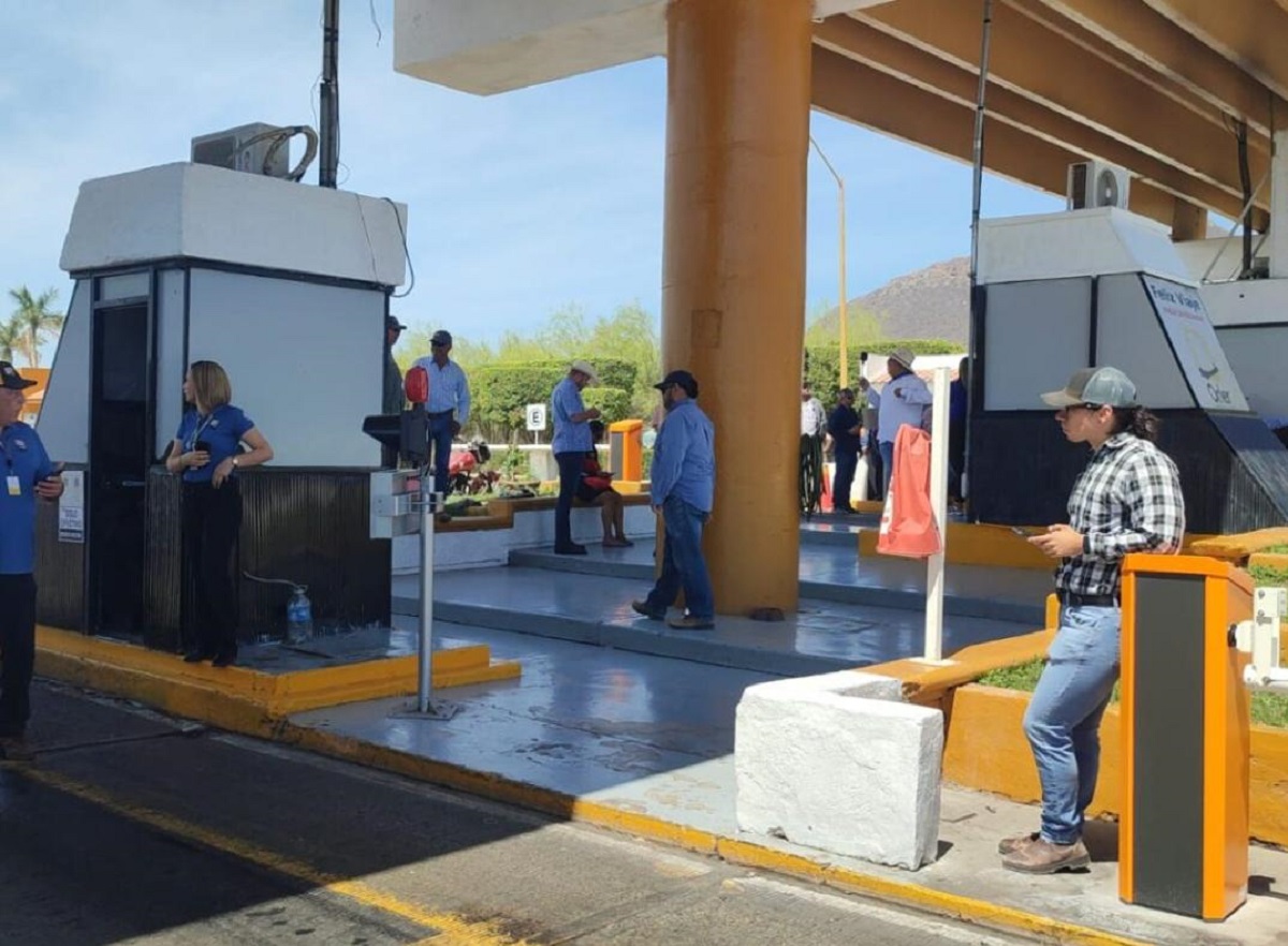 Cita la FGR a Emma Espinoza de Campesinos Unidos en Guasave por toma de casetas
