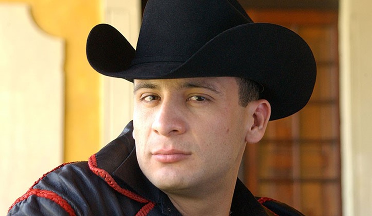 ¡Profeta en su tierra! Valentín Elizalde ‘brillará’ en el Paseo de las Estrellas de Guasave