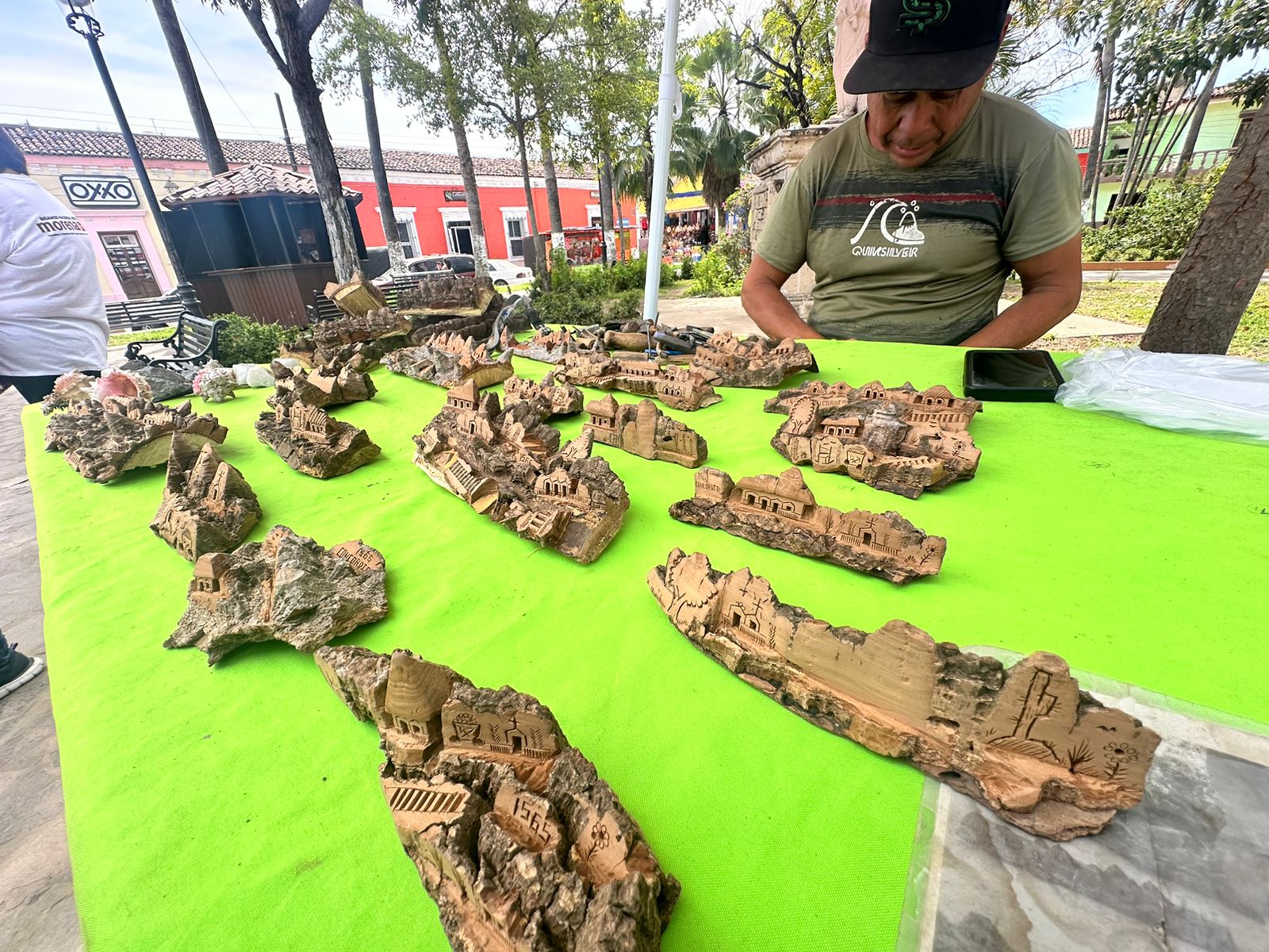 ‘Esto es arte en miniatura’, aprendió de una italiana a amar más su cultura concordense y ahora la comparte