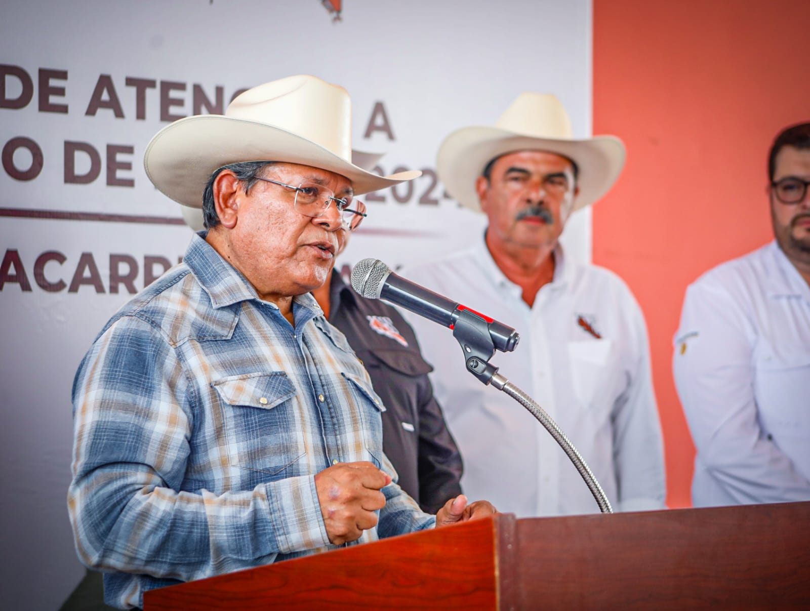 La próxima semana habilitarán ventanillas para que productores tramiten apoyo de 750 pesos: SAyG