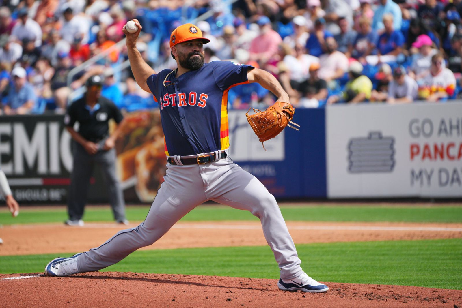 ¡Al quirófano! José Urquidy se perderá el resto de la temporada 2024 de MLB por cirugía