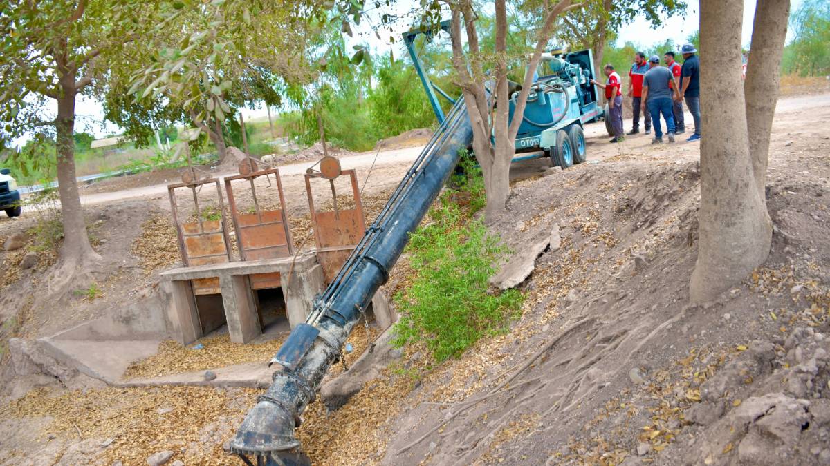 Se preparan en Salvador Alvarado para prevenir inundaciones; PC instala bombas de succión