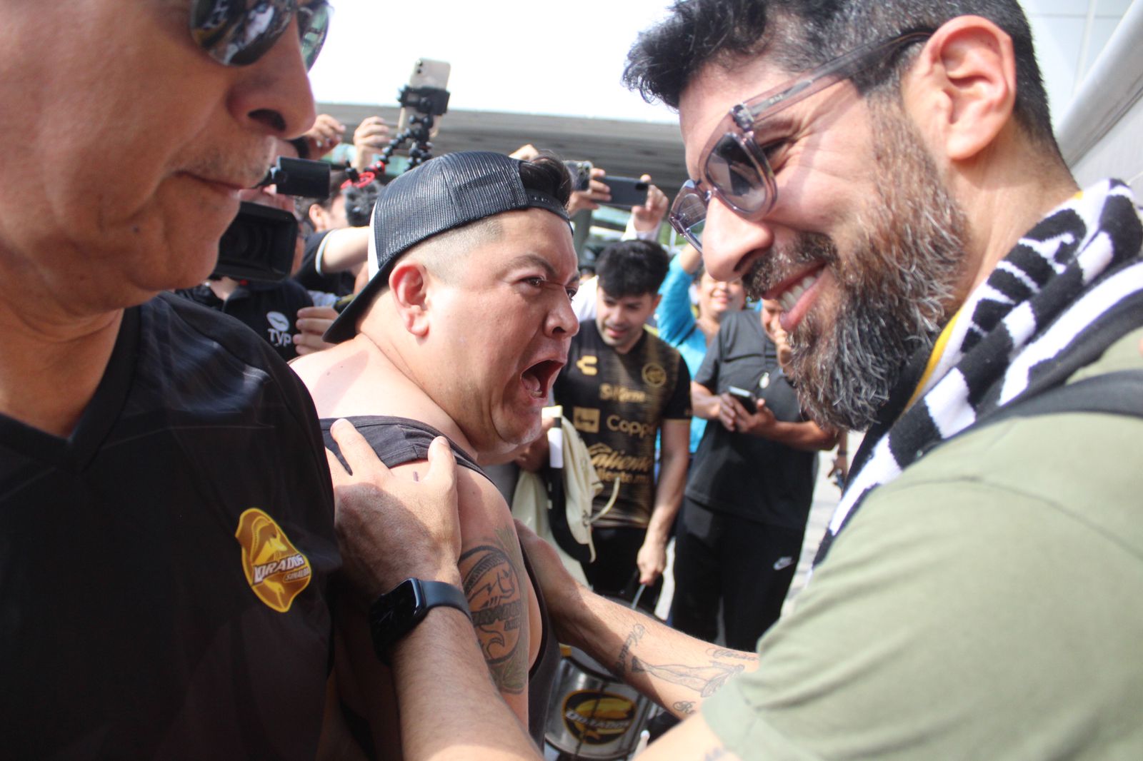 Sebastián ‘Loco’ Abreu aterriza en Culiacán para unirse a Dorados de Sinaloa