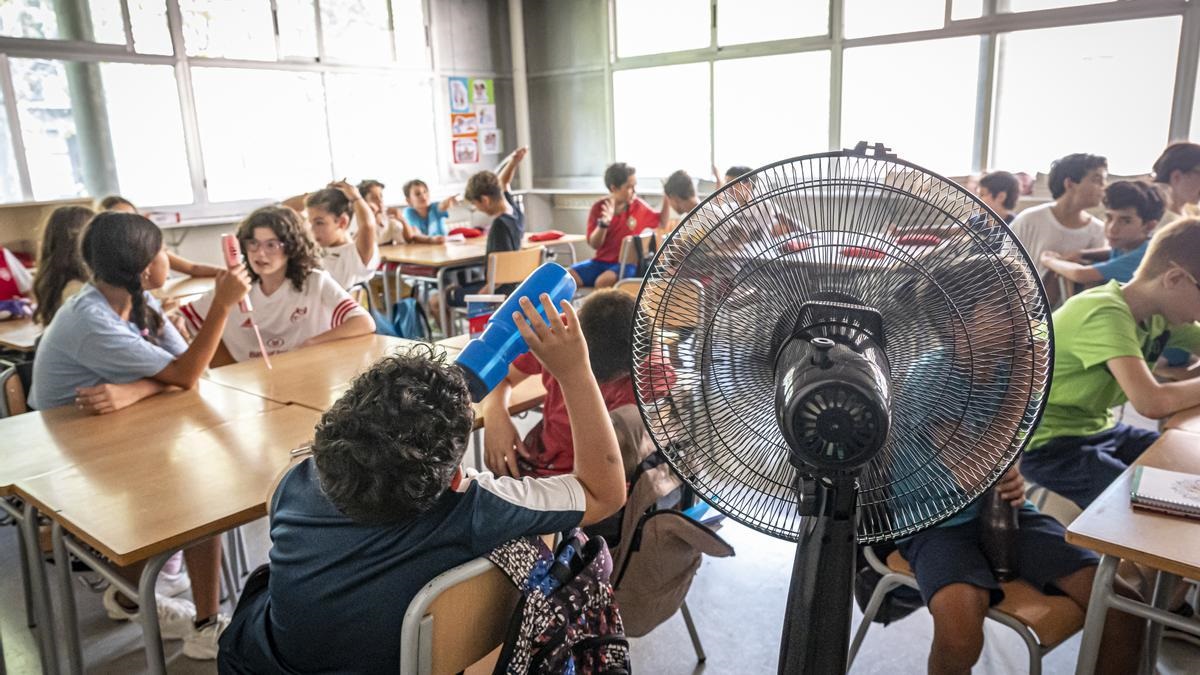 SEPyC reitera el llamado a maestros y directores de Sinaloa a tomar precauciones ante las altas temperaturas