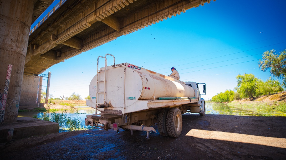 Ante escasez de agua, autoridades de Guasave recurren a regado de calles con aguas residuales: Alcalde