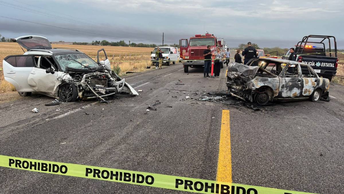 Aparatoso choque deja un hombre calcinado y tres lesionados en Calomato, Mocorito
