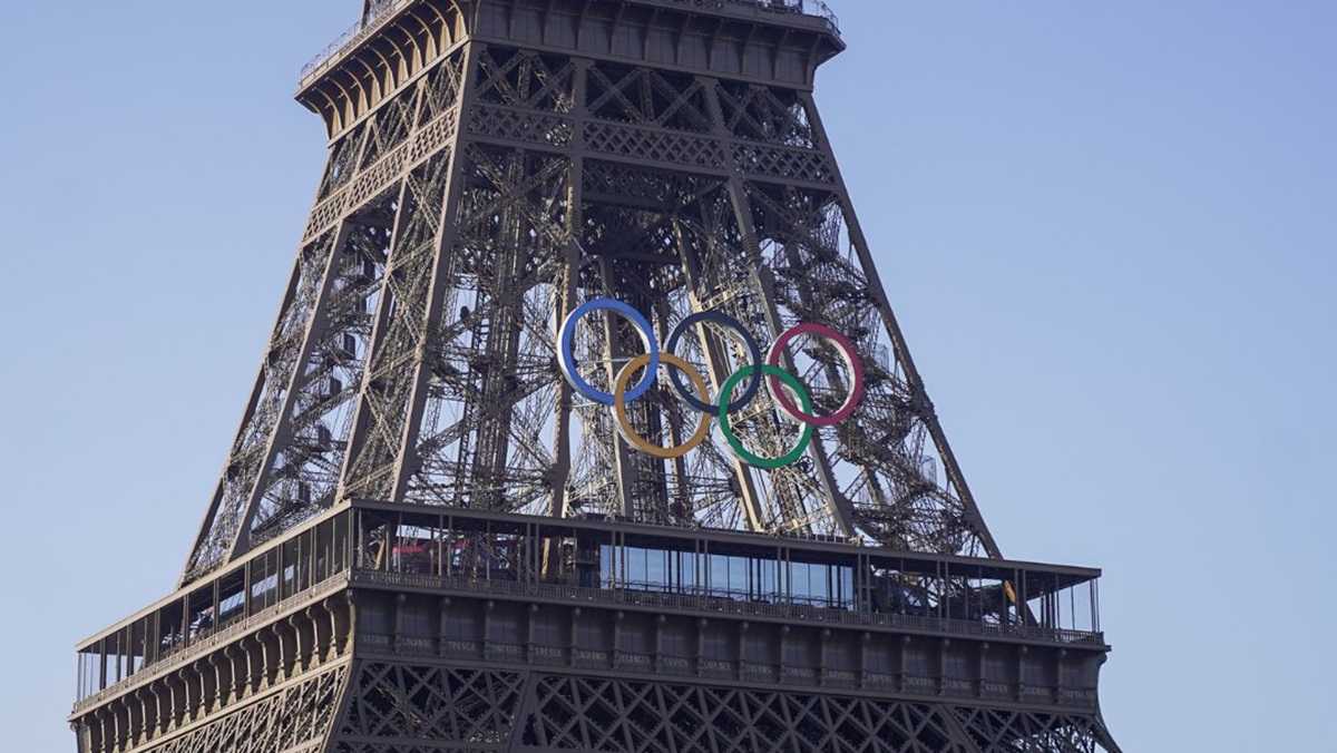 París 2024: ¡Oh là là! los aros olímpicos engalanan a la Torre Eiffel