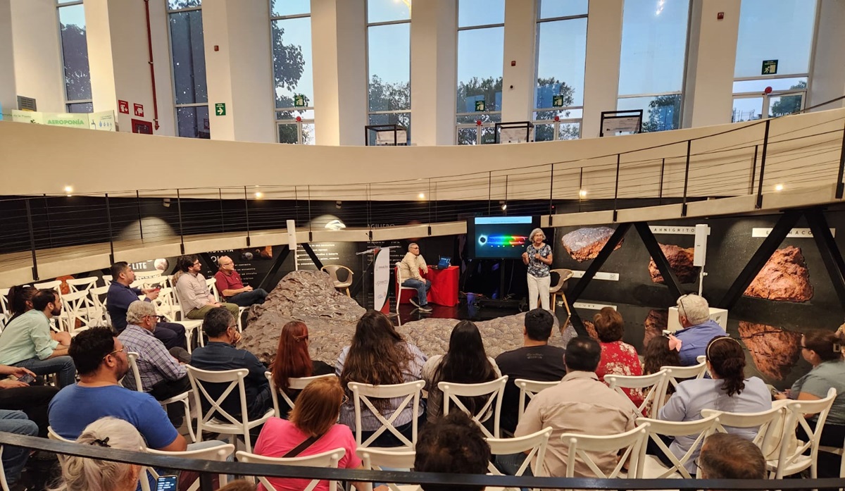 Eclipse de Mazatlán despierta interés de la ciudadanía en la ciencia: Astrónoma