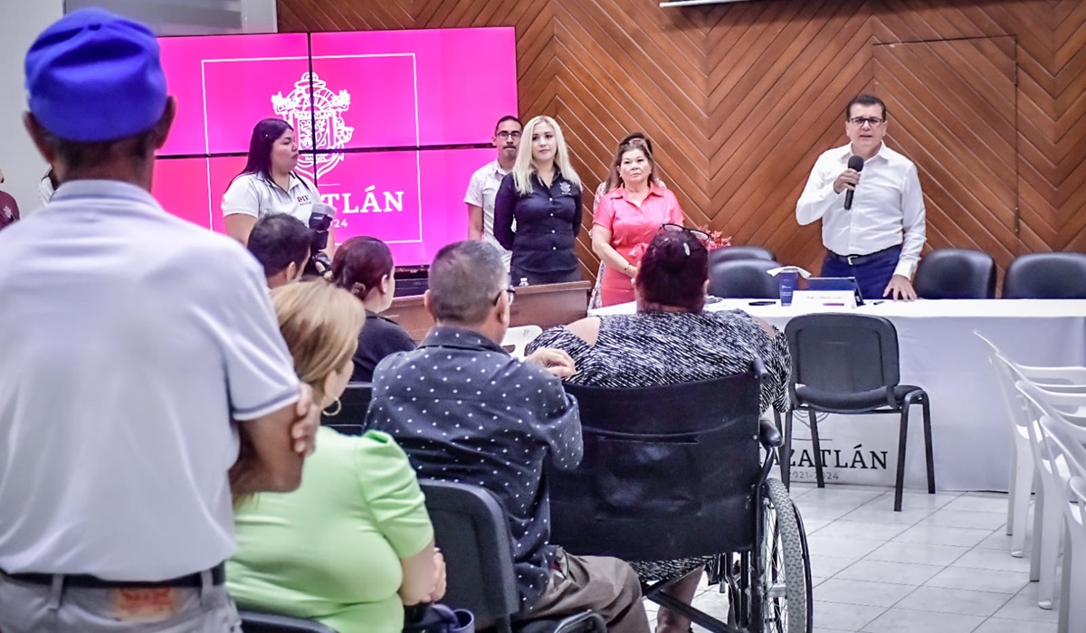 Ante las altas temperaturas, la audiencia ‘Escuchando a la Gente’ se harán en Cabildo: Alcalde de Mazatlán