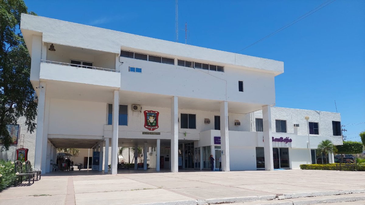 Después de casi 20 años, actualizan reglamento interior de la Administración Pública de Salvador Alvarado