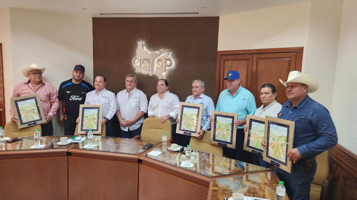 Caades y la AARSP reconocen a módulos de riego por su actuar ante crisis de sequía