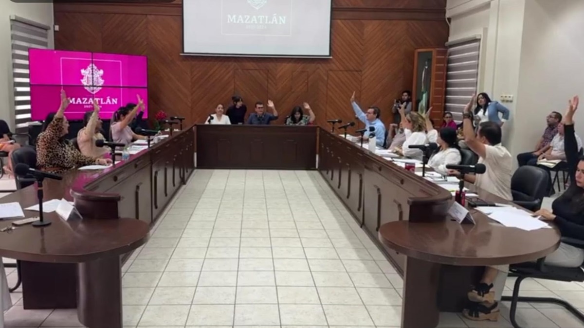 Cabildo de Mazatlán aprueba ampliar horario para venta de alcohol durante tres meses