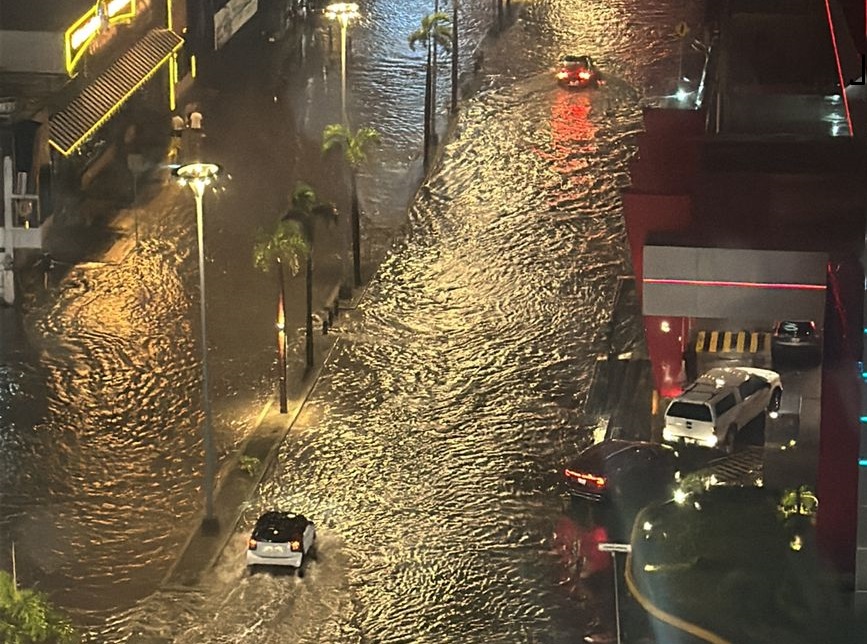 Cayeron 88 milímetros de lluvia en Mazatlán; tuvieron que ser movilizados 300 turistas