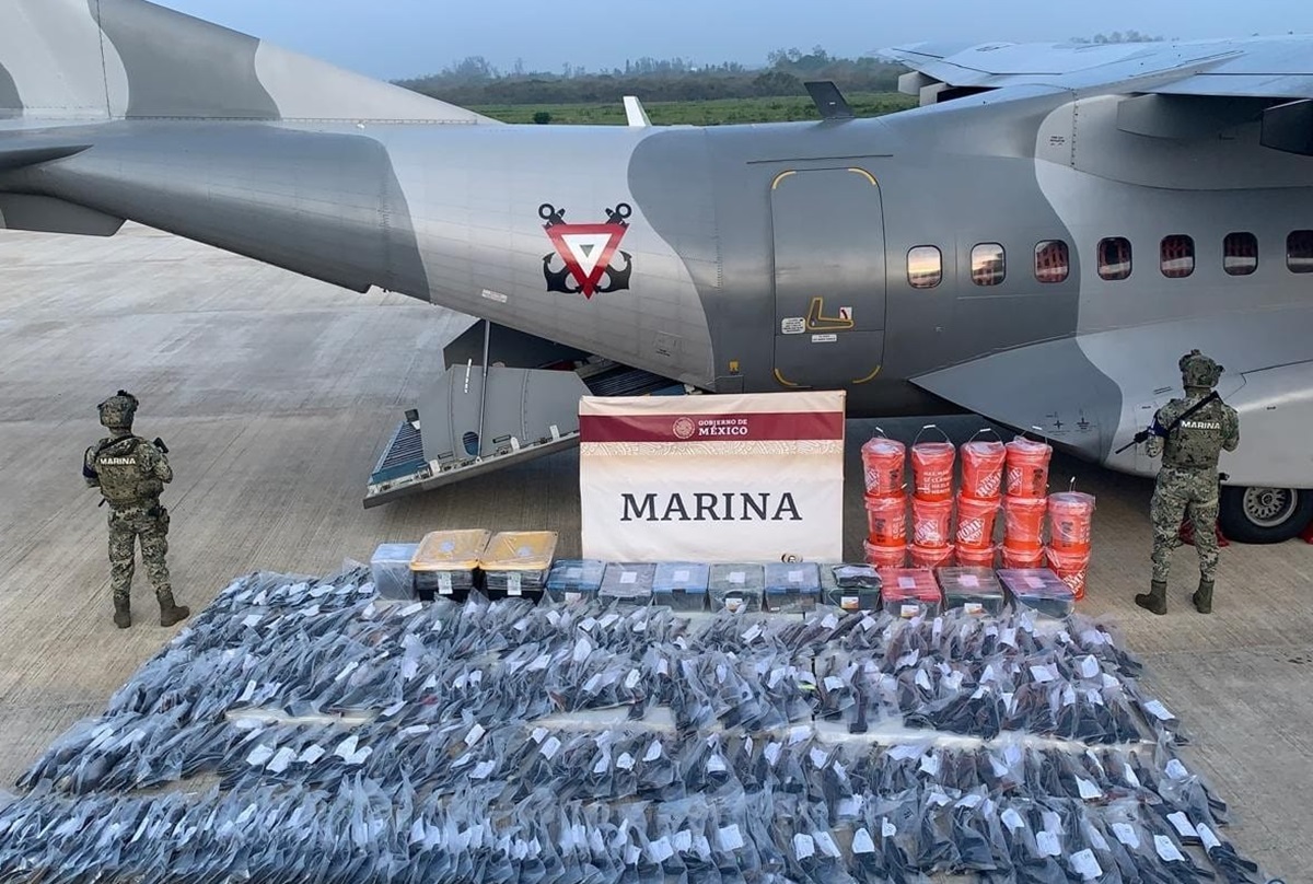 Gran arsenal: Aseguran armamento y cristal guardado en domicilio de Veracruz; esto incautaron