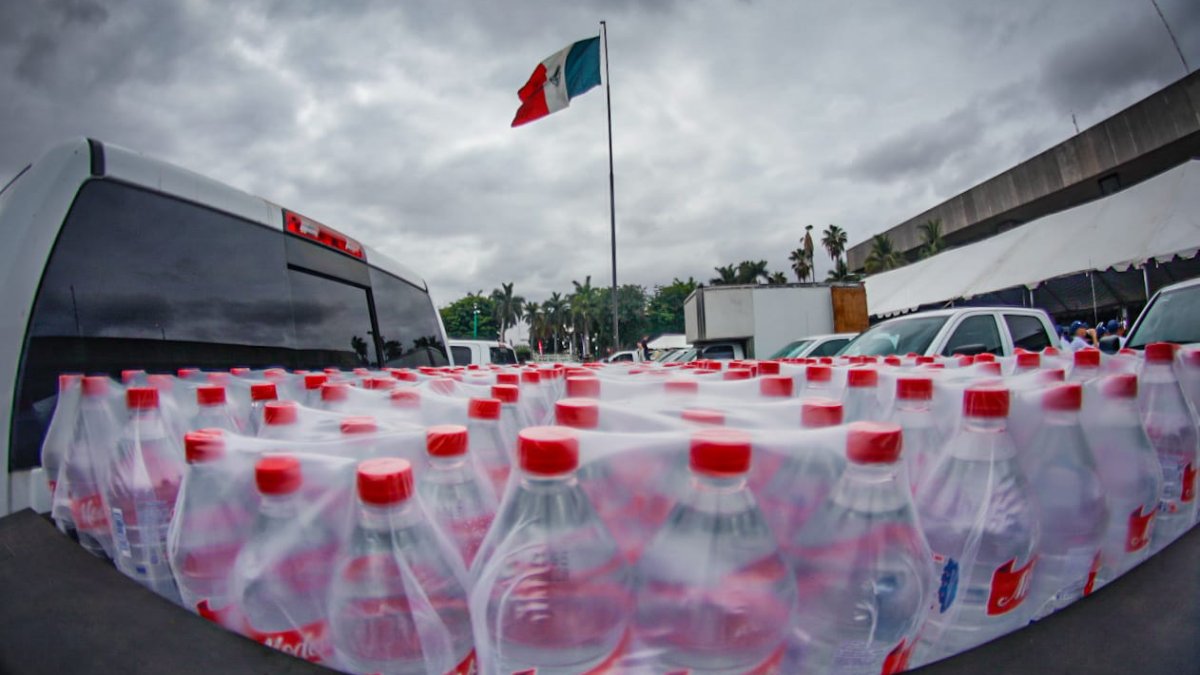 Dan banderazo al Aquatón 2024 con más de 222 mil litros de agua donados