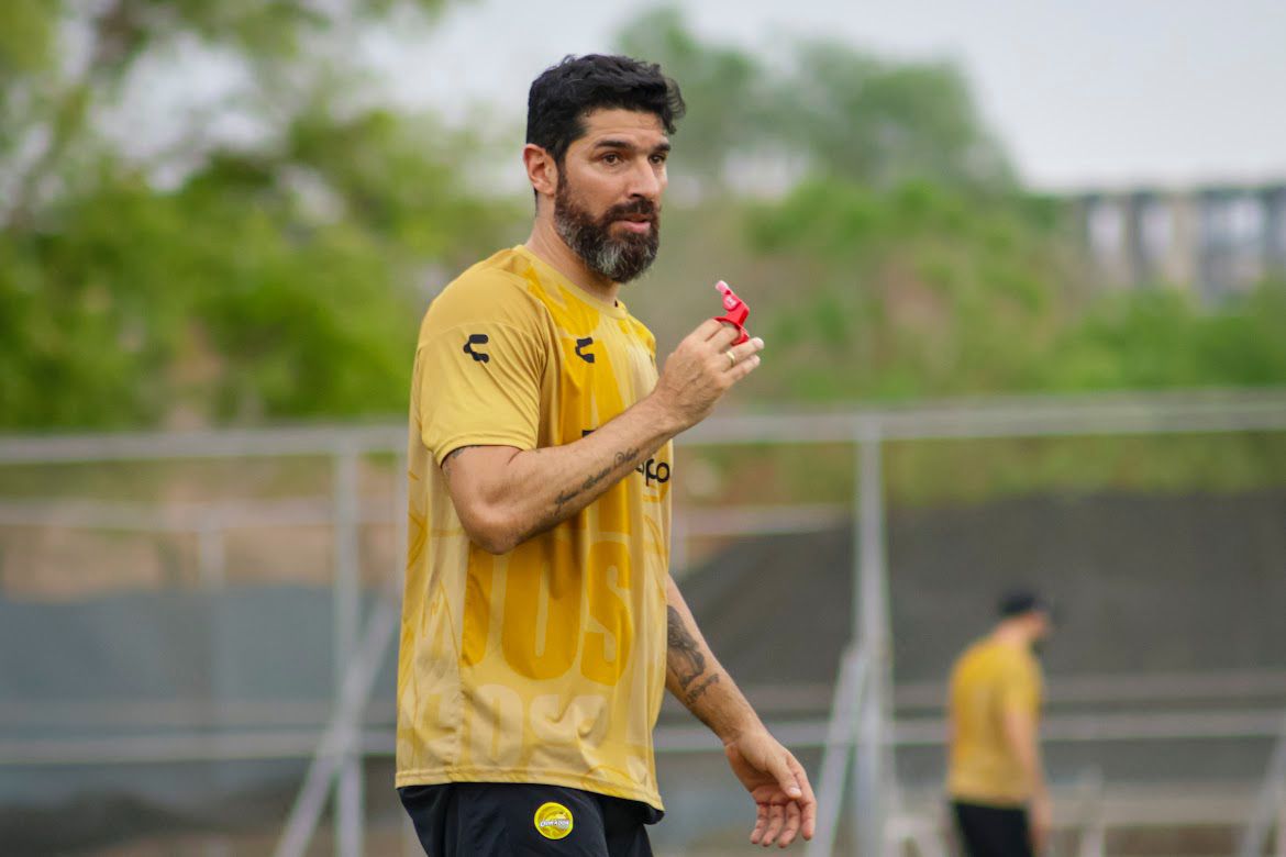 VIDEO: Sebastián “Loco” Abreu, técnico de Dorados, y su crítica con el futbol mexicano
