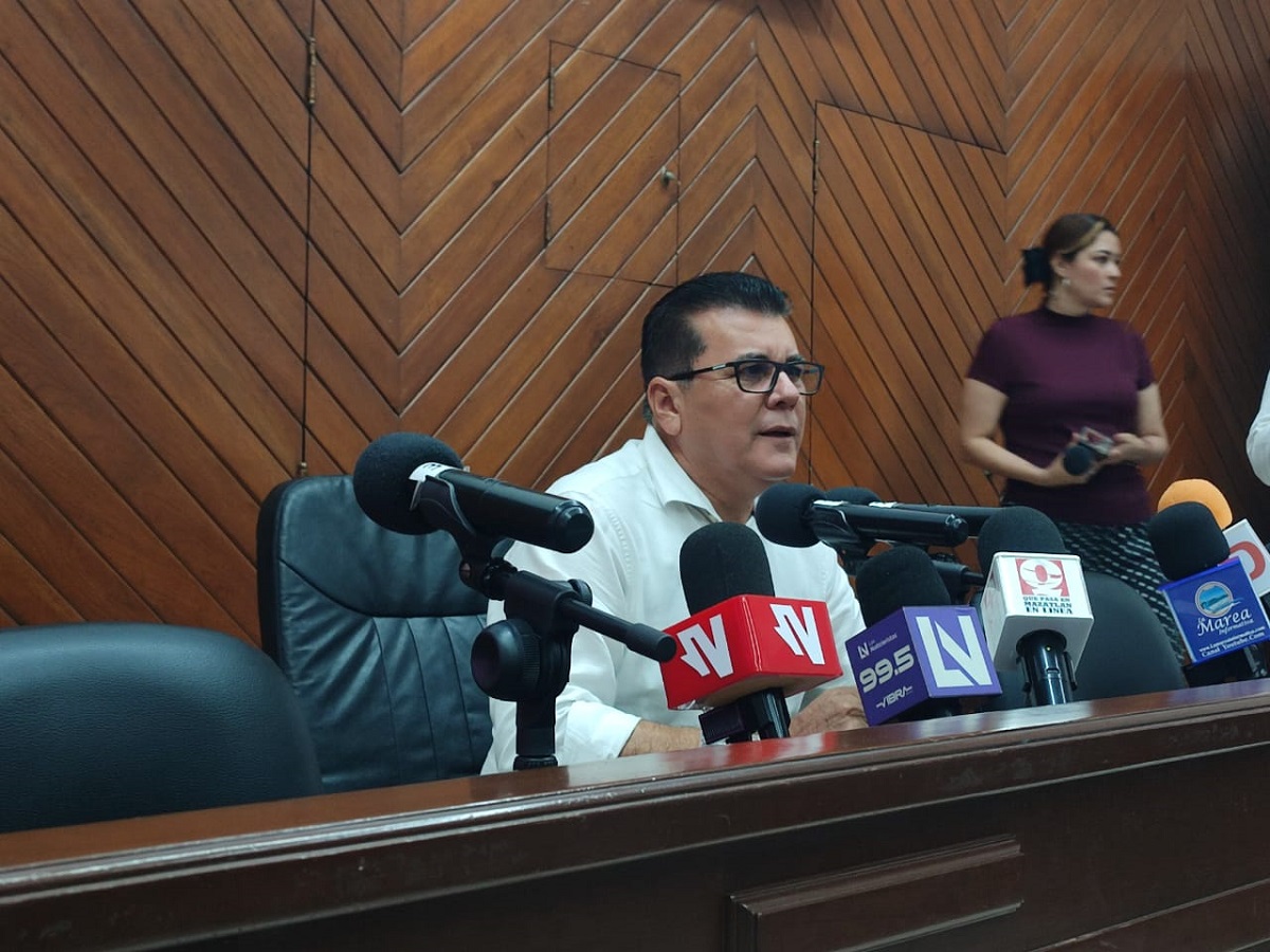 Ya felicité a Estrella Palacios, y en 5 meses haré más obras que el ‘Químico’ en tres años: Édgar González